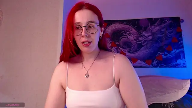 Snapshot of VanessaLincum chatting on May 2026 06:42:01 AM VanessaLincum online show from May 2026 06:42:01 AM