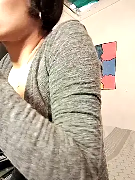 Snapshot of Anifer chatting on January 2025 06:09:02 PM Anifer online show from January 2025 06:09:02 PM