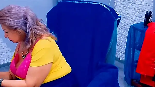 Hornystepmom29 online show from April 2026 12:27:01 PM