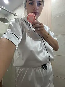 AtheneaRossi online show from March 2026 10:09:02 AM