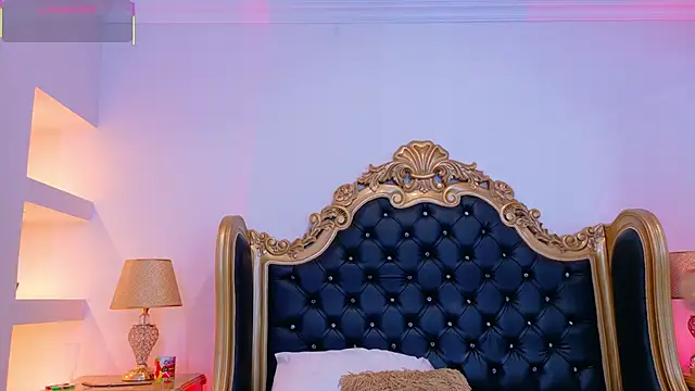 AdelinaVans online show from November 2025 11:32:01 AM