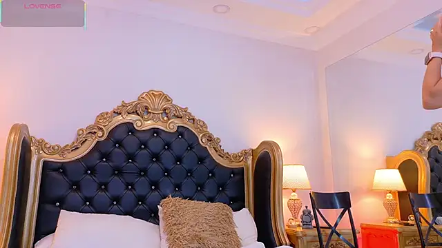 AdelinaVans online show from November 2025 10:58:01 AM