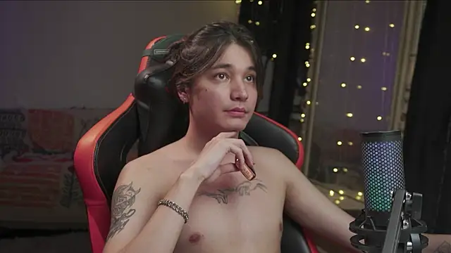 Snapshot of cherrydany chatting on February 2026 03:26:01 AM cherrydany online show from February 2026 03:26:01 AM