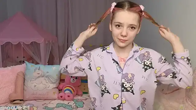 Snapshot of PrincessLittleKiki chatting on April 2026 07:11:02 PM PrincessLittleKiki online show from April 2026 07:11:02 PM