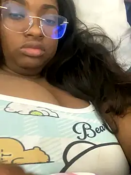 Snapshot of _MARRTINNA_ chatting on December 2024 08:49:01 AM MARRTINNA online show from December 2024 08:49:01 AM