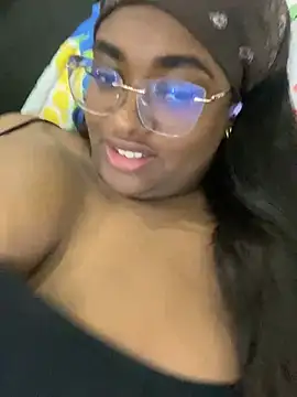 Snapshot of _MARRTINNA_ chatting on January 2025 08:09:02 AM MARRTINNA online show from January 2025 08:09:02 AM