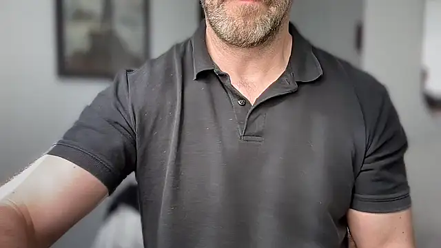 Mr Beef online show from April 2026 11:49:01 AM