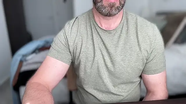 Mr Beef online show from May 2026 11:06:02 AM