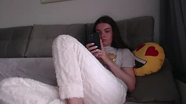  JustmeHere  online show from May 2026 05:24:01 AM