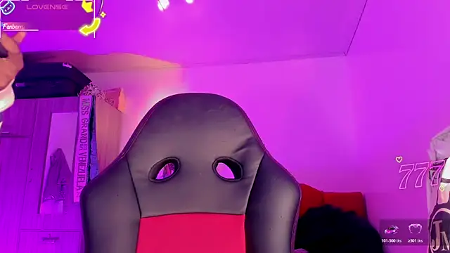 naomy  xx online show from June 2026 10:58:02 PM