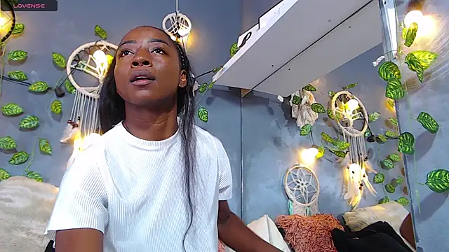 ItsVenuss online show from March 2025 06:16:01 PM