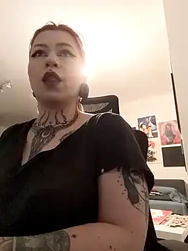 divine eve online show from March 2025 06:11:02 PM