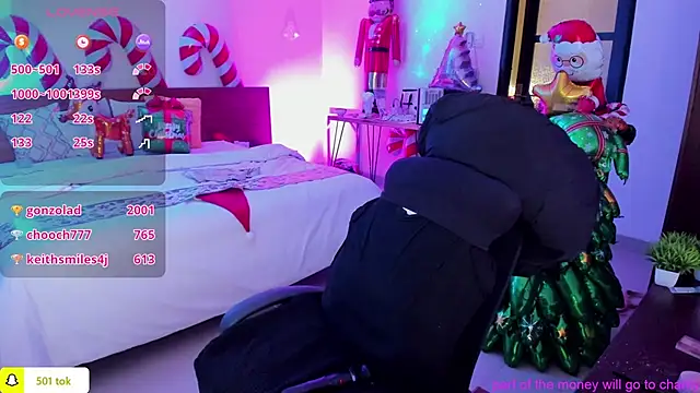 PrincessVS online show from December 2024 04:04:01 PM