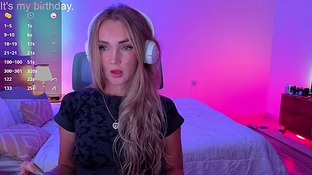 Snapshot of PrincessVS chatting on July 2026 11:38:02 AM PrincessVS online show from July 2026 11:38:02 AM
