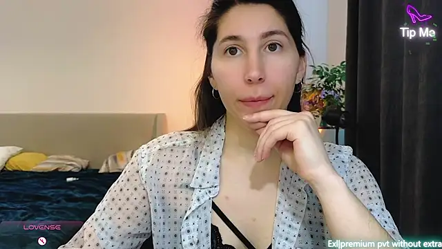 marrycolins online show from March 2026 03:47:01 AM