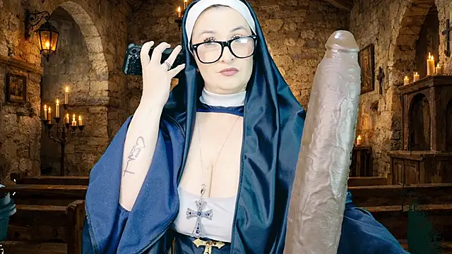 helenas fantasy online show from March 2026 01:44:02 AM