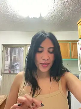 Snapshot of LunaAurora3 chatting on December 2024 11:47:01 PM LunaAurora3 online show from December 2024 11:47:01 PM