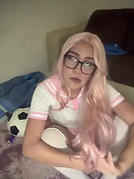 Snapshot of LunaAurora3 chatting on April 2026 05:38:01 AM LunaAurora3 online show from April 2026 05:38:01 AM