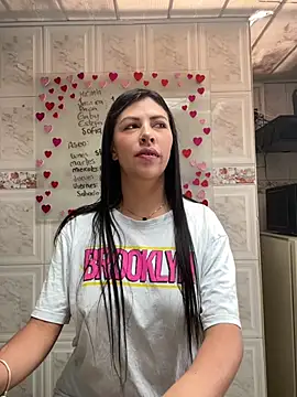 Snapshot of Alanna_atm_ chatting on February 2025 03:09:02 PM Alanna atm online show from February 2025 03:09:02 PM