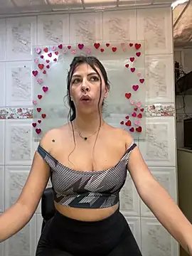 Snapshot of Alanna_atm_ chatting on February 2025 05:26:02 PM Alanna atm online show from February 2025 05:26:02 PM