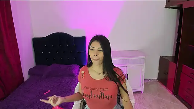 Snapshot of Alanna_atm_ chatting on March 2025 04:37:02 PM Alanna atm online show from March 2025 04:37:02 PM