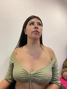 Alanna atm  online show from April 2026 10:07:02 PM