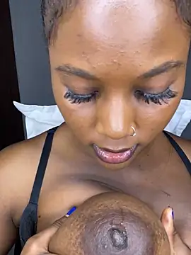 Snapshot of chocogirl01 chatting on January 2025 12:39:02 PM chocogirl01 online show from January 2025 12:39:02 PM