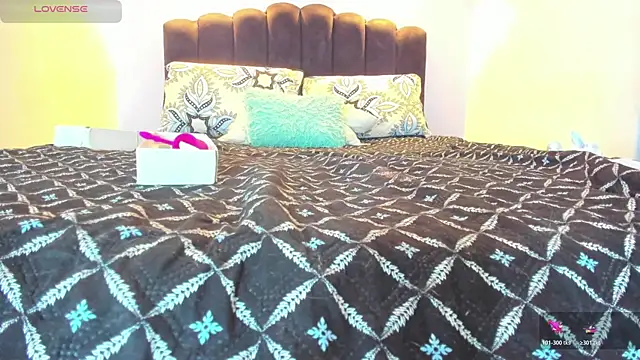Sofia Clauss  online show from July 2026 05:20:02 AM