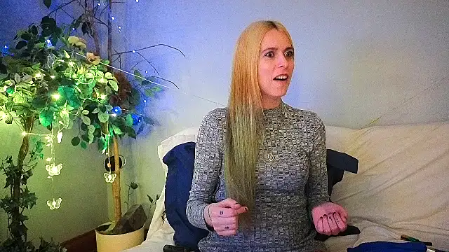 Snapshot of CanadianBeaver6969 chatting on October 2025 09:19:02 AM CanadianBeaver6969 online show from October 2025 09:19:02 AM