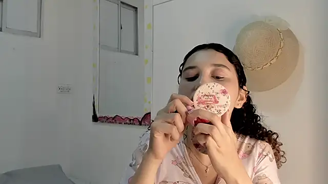Snapshot of gabriela_duarte1 chatting on April 2026 04:32:01 AM gabriela duarte1 online show from April 2026 04:32:01 AM