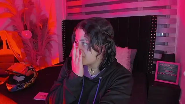 Snapshot of Sofiia-Rubb chatting on January 2025 03:57:02 AM Sofiia-Rubb online show from January 2025 03:57:02 AM