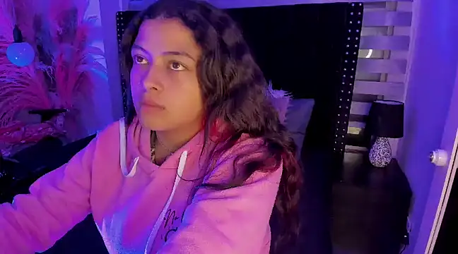 Snapshot of Sofiia-Rubb chatting on February 2025 03:44:01 AM Sofiia-Rubb online show from February 2025 03:44:01 AM