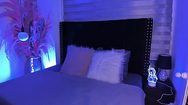 Snapshot of Sofiia-Rubb chatting on February 2025 04:20:01 AM Sofiia-Rubb online show from February 2025 04:20:01 AM