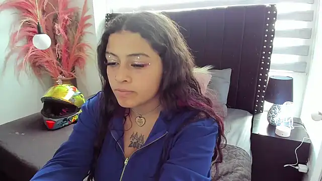 Snapshot of Sofiia-Rubb chatting on February 2025 08:03:02 PM Sofiia-Rubb online show from February 2025 08:03:02 PM