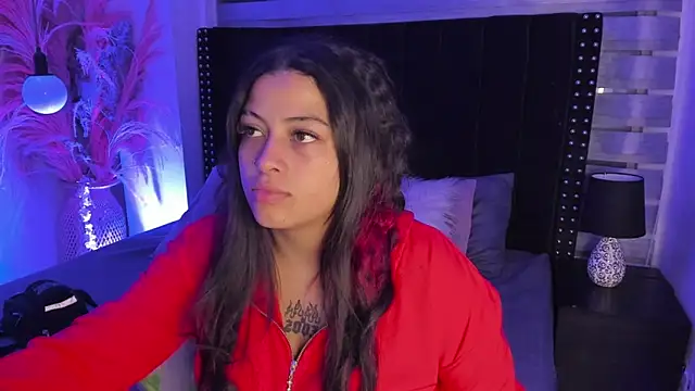 Snapshot of Sofiia-Rubb chatting on February 2025 04:18:02 AM Sofiia-Rubb online show from February 2025 04:18:02 AM