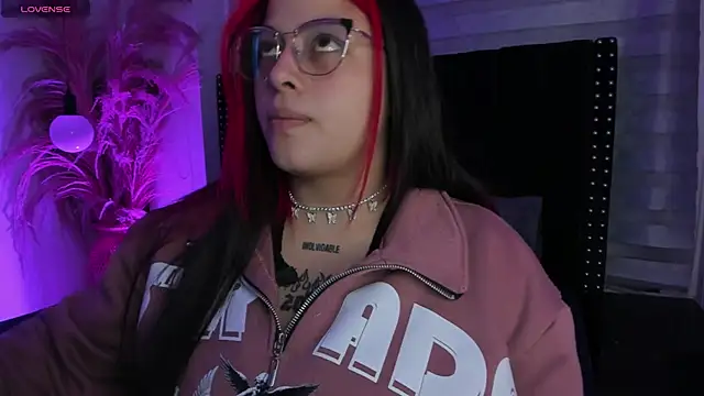 Snapshot of Sofiia-Rubb chatting on October 2025 04:55:02 AM Sofiia-Rubb online show from October 2025 04:55:02 AM