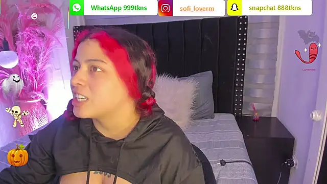 Snapshot of Sofiia-Rubb chatting on November 2025 04:04:01 AM Sofiia-Rubb online show from November 2025 04:04:01 AM