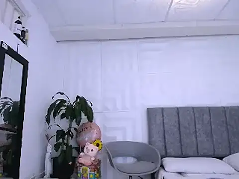 nataly red online show from January 2025 04:17:02 PM