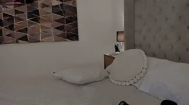 Snapshot of vangie_ chatting on January 2025 02:29:01 AM vangie online show from January 2025 02:29:01 AM