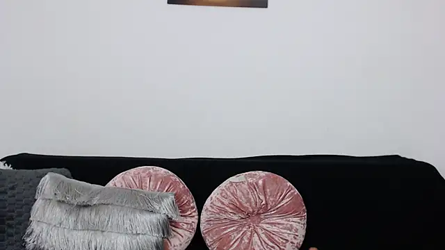 Snapshot of RebecaMur chatting on November 2025 04:16:01 PM RebecaMur online show from November 2025 04:16:01 PM