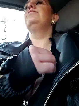 AvaLloyd online show from March 2025 03:29:01 PM