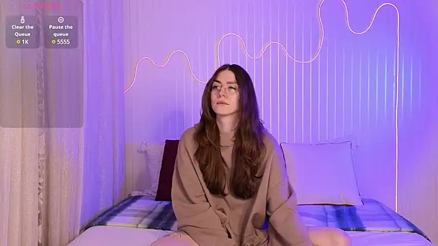 Ester Hill online show from January 2025 09:13:01 PM