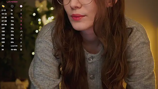 Ester Hill online show from December 2025 01:33:02 AM