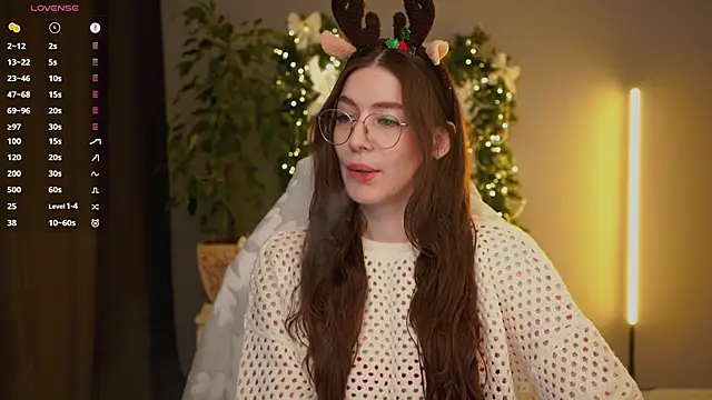 Ester Hill online show from December 2025 01:57:01 AM