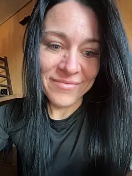 Snapshot of CuteNata chatting on November 2025 09:42:01 AM CuteNata online show from November 2025 09:42:01 AM