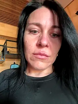 Snapshot of CuteNata chatting on November 2025 11:03:02 AM CuteNata online show from November 2025 11:03:02 AM