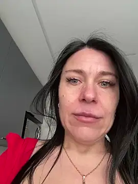 Snapshot of CuteNata chatting on February 2026 11:03:01 AM CuteNata online show from February 2026 11:03:01 AM