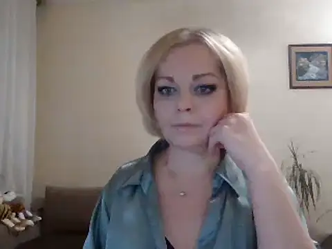 Snapshot of SofiyaPetrova chatting on December 2024 04:14:01 PM SofiyaPetrova online show from December 2024 04:14:01 PM