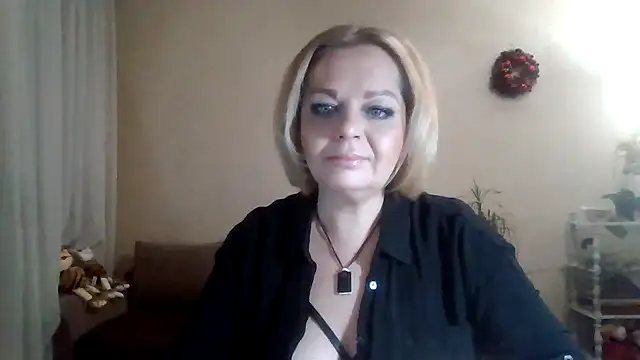 Snapshot of SofiyaPetrova chatting on February 2025 05:22:01 PM SofiyaPetrova online show from February 2025 05:22:01 PM