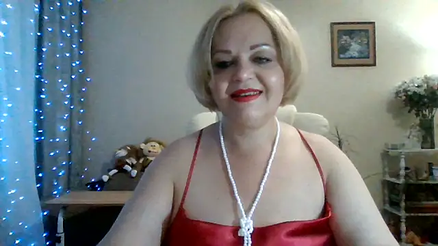 Snapshot of SofiyaPetrova chatting on May 2026 06:05:02 PM SofiyaPetrova online show from May 2026 06:05:02 PM